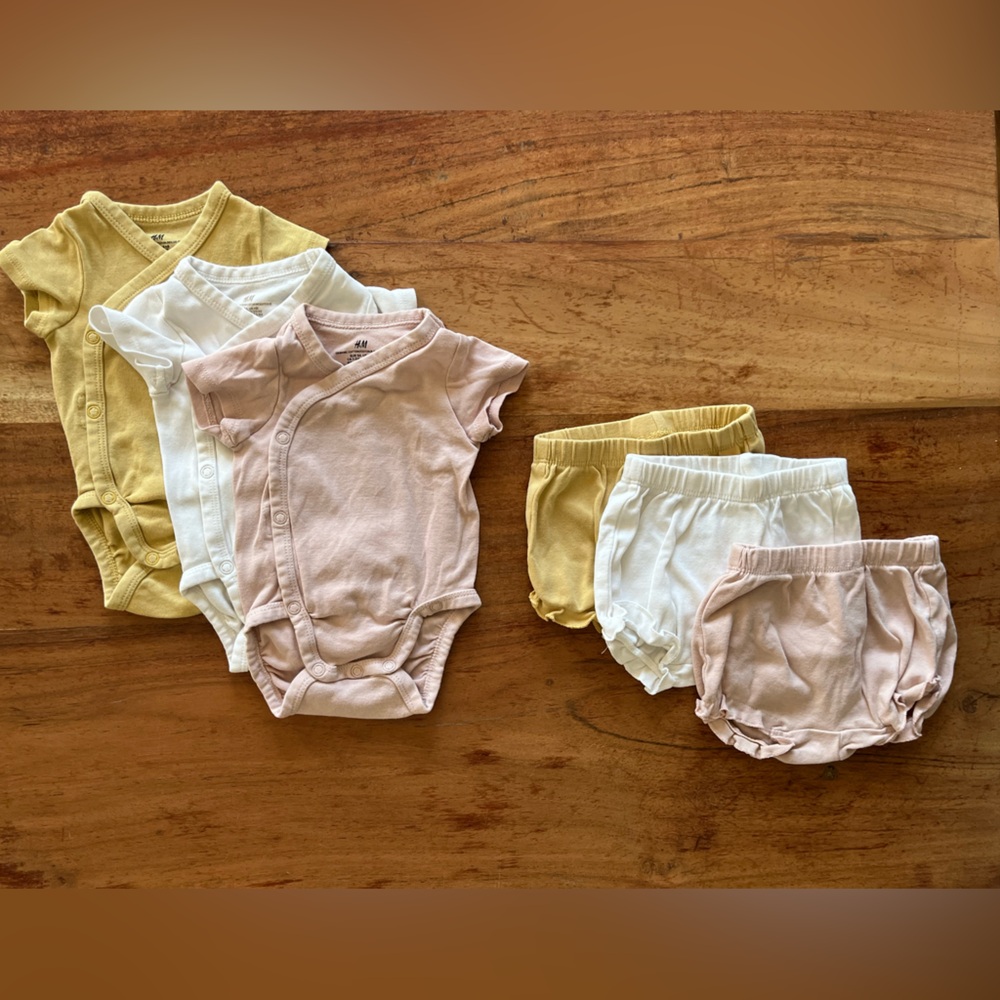 30+ pieces H&M baby girl bundle see all pictures 0-6mos gently used to like new
